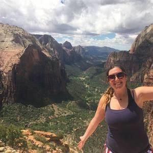 Meet your Posher, Emily